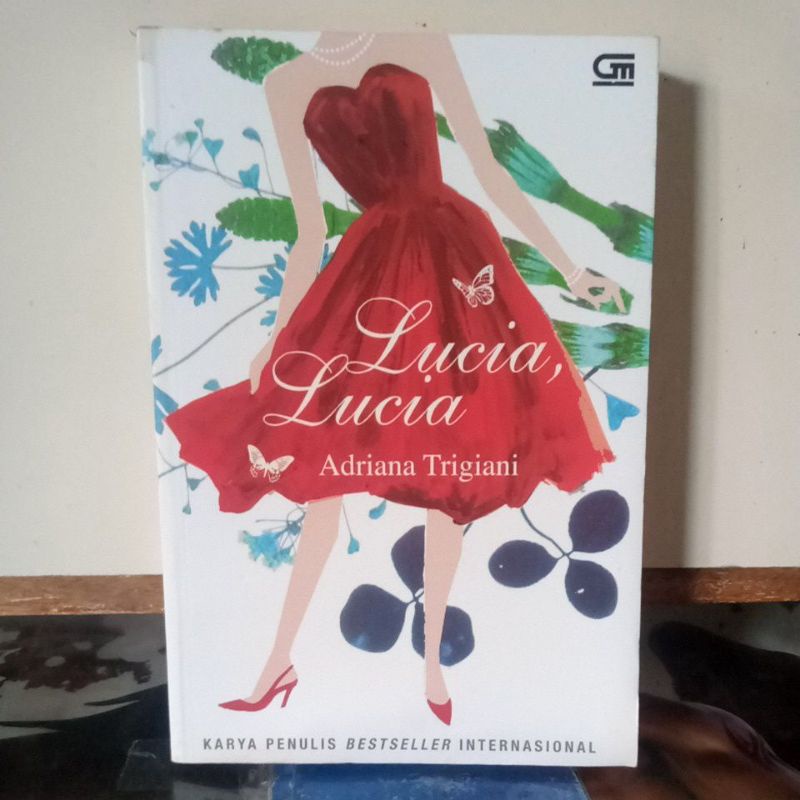 Novel Terjemahan - Lucia, Lucia