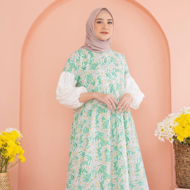 Midi Raya by Haidee Orlin