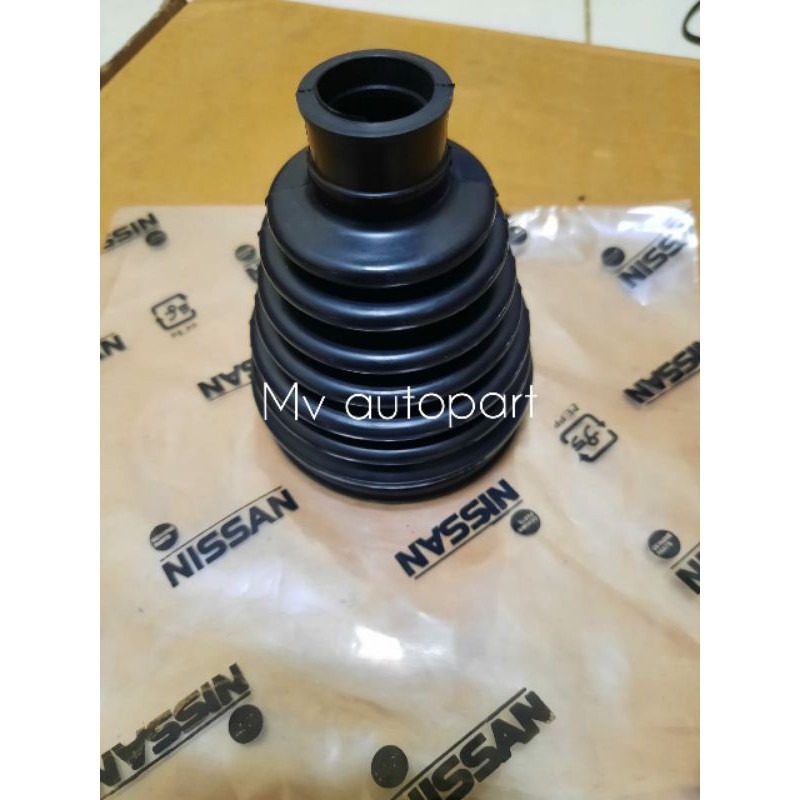 Karet cv joint out Nissan Livina Ori