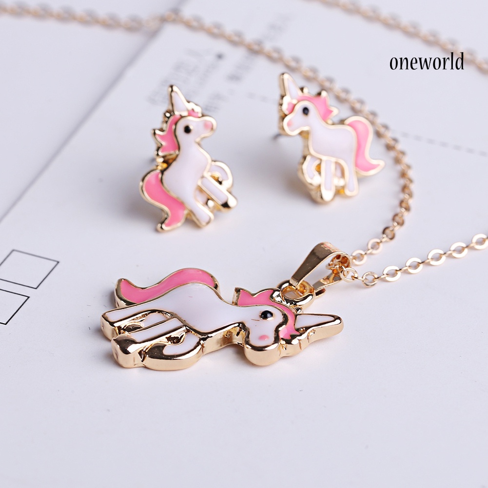 OW@ Women Fashion Alloy Oil Painting Pony Pendant Necklace Party Jewelry Accessory