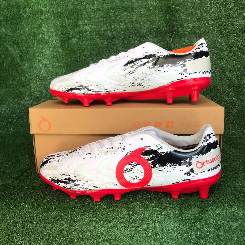 DISKON Sepatu Bola Ortuseight Inferno FG - 2 Warna-White/Black