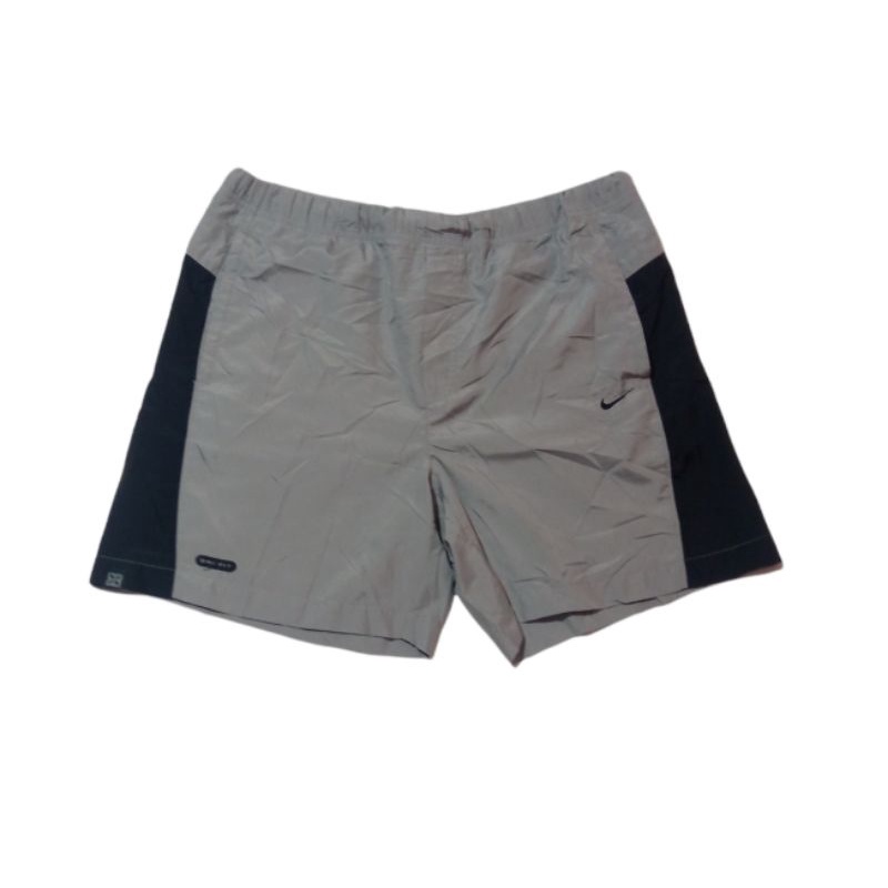 celana pendek nike second