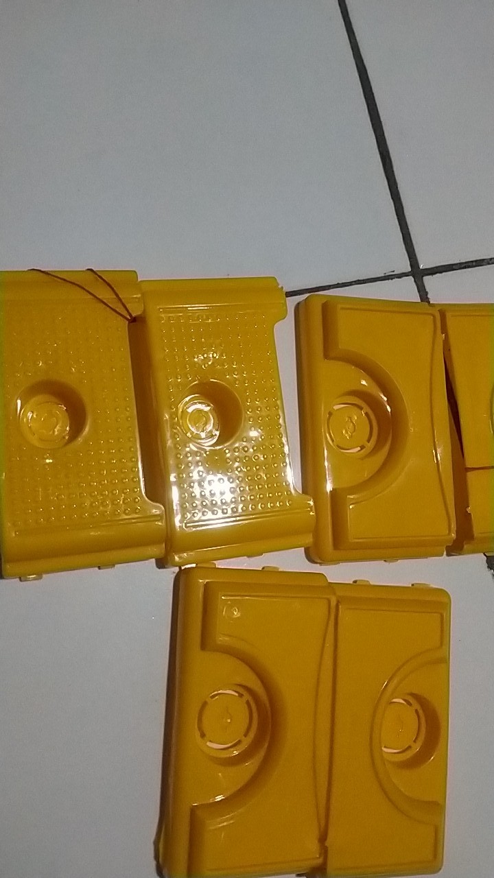 Tarikan Pintu Lemari Plastik Part Kurang Harga 2pcs