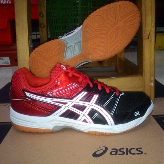 Sepatu volly  Asics