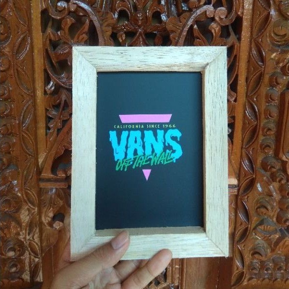Frame + Poster + Laminasi Glossy/Doff + Art Paper
