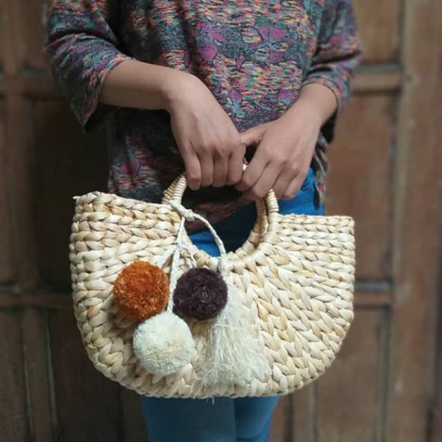 Tas encenggondok kiso pompom kecil 30x20cm