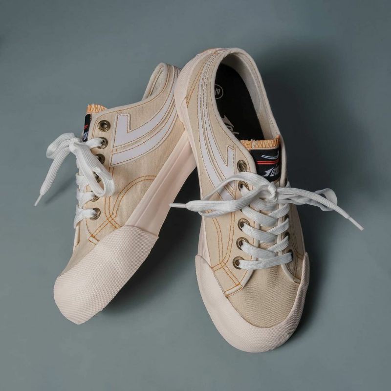 Sepatu Johnson Galaxy Pro Low Milky