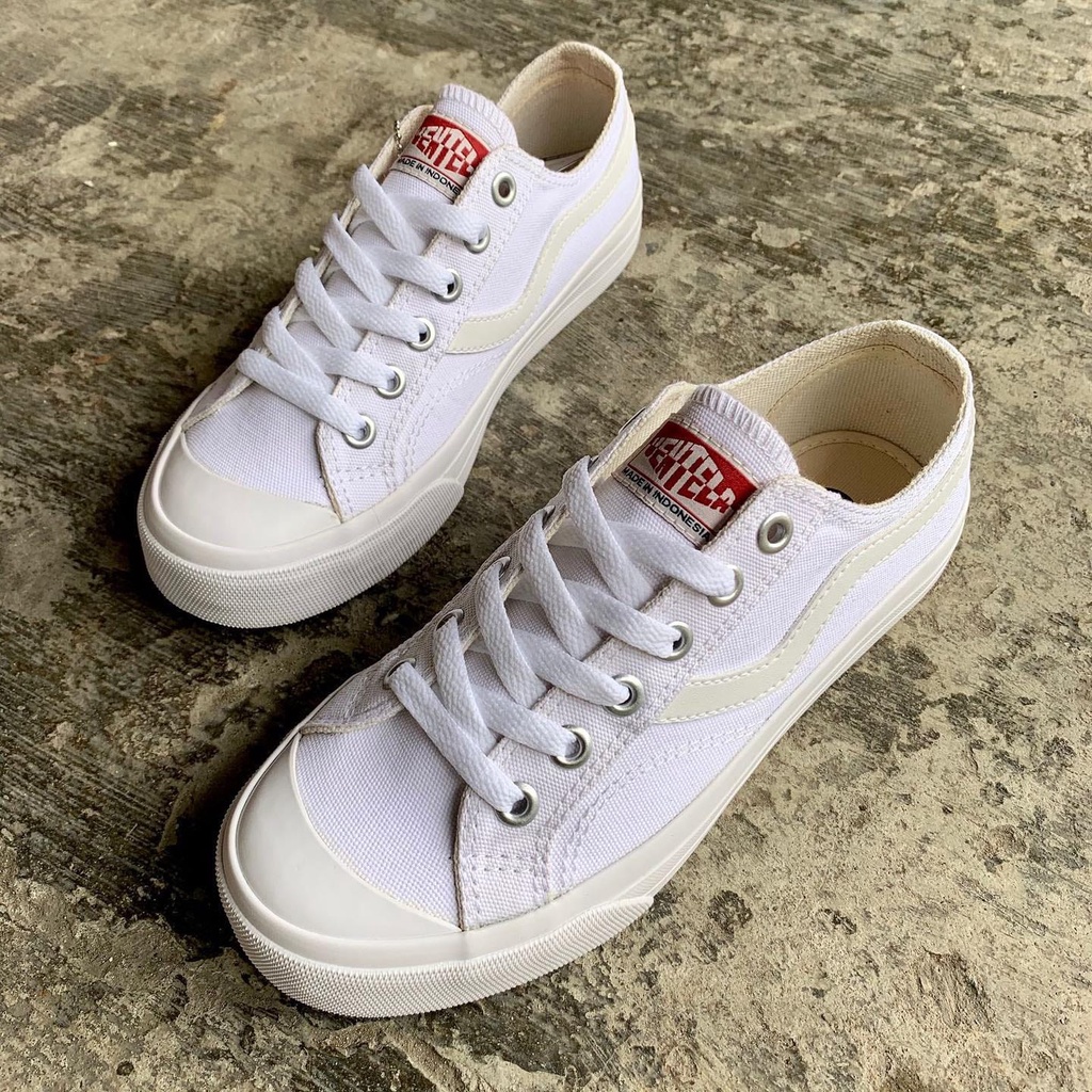 VENTELA SHOES - PUBLIC LOW WHITE