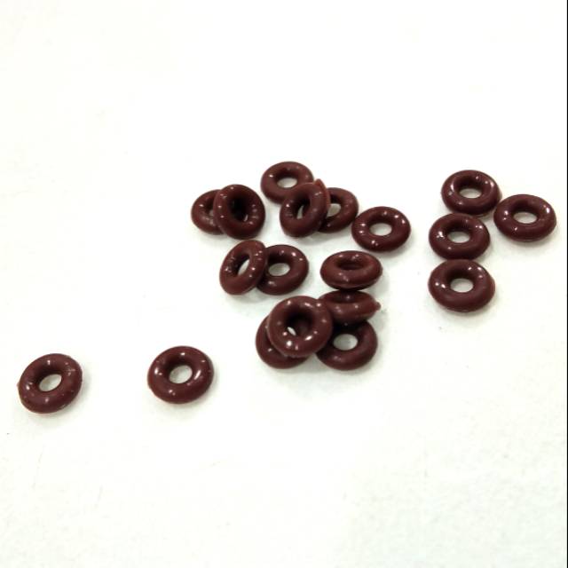 Stopper karet coklat pembatas gelang tali