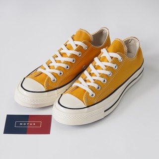  Sepatu  Sneakers Desain Converse 1970 All  Star  Warna Kuning 