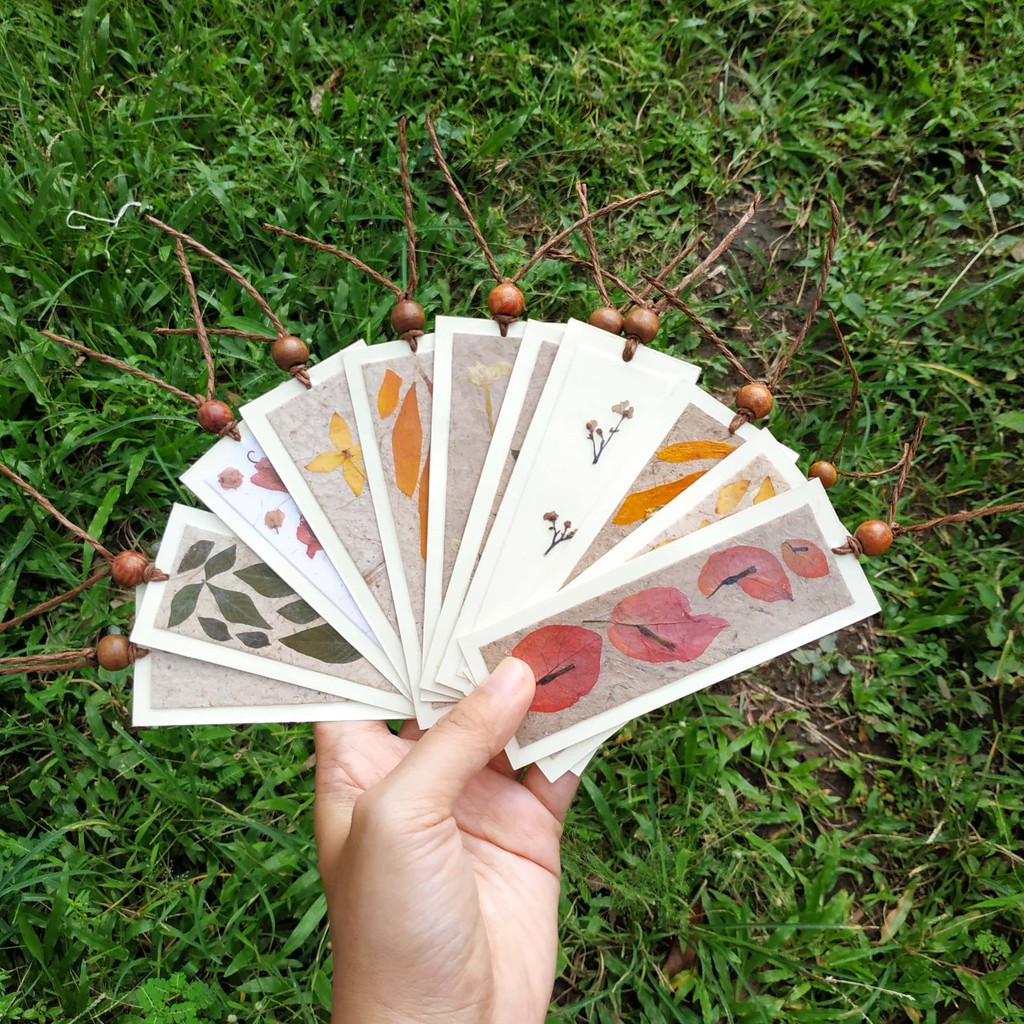 

HERBARIA Handmade Pressed Plant Bookmark / Pembatas Buku