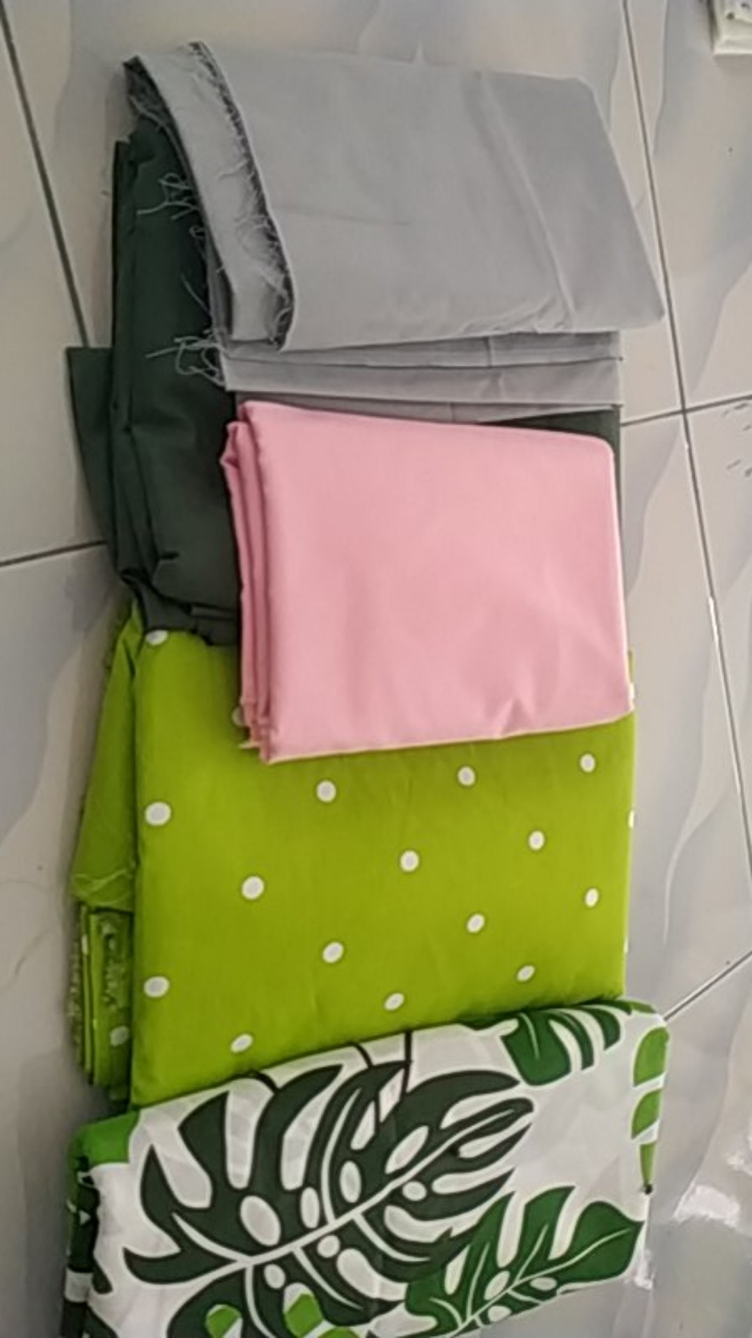 Kain Sprei Meteran Daun Monstera Leaf Colour Thalia Esra