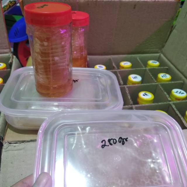 

Madu Sarang Asli Bergaransi