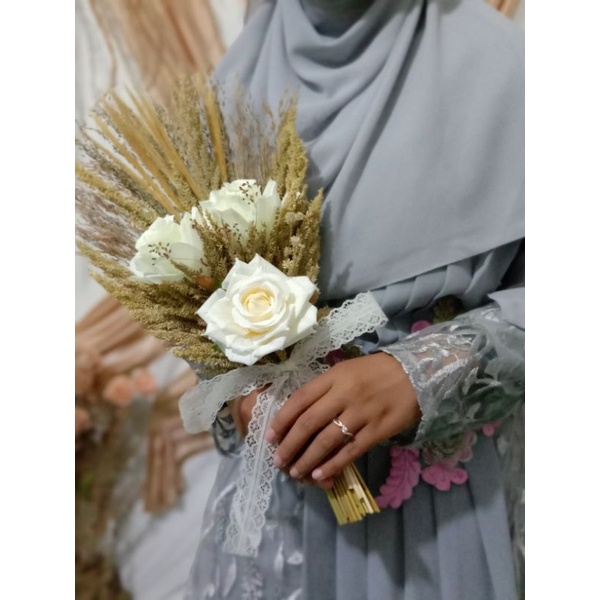 Handbouquet Wedding/Bouquet Dried Flower Local Aesthetic/Handbuket Pernikahan/Bunga Lamaran/Buket bu