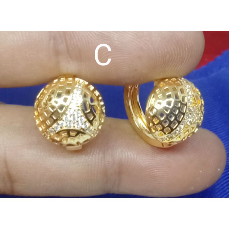 P22. Anting xuping wanita lapis emas dgn mata zircon