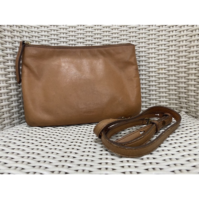 tas fossil original kulit sling bag preloved