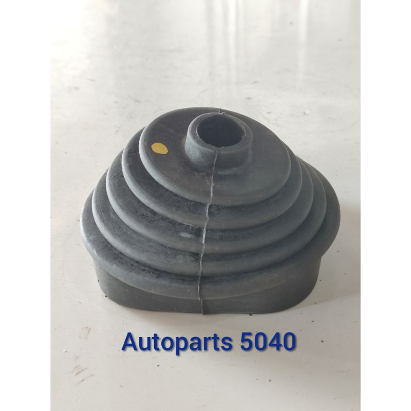 Boot tongkat versneling karet handle gigi atas fuso fighter fm517 fm516