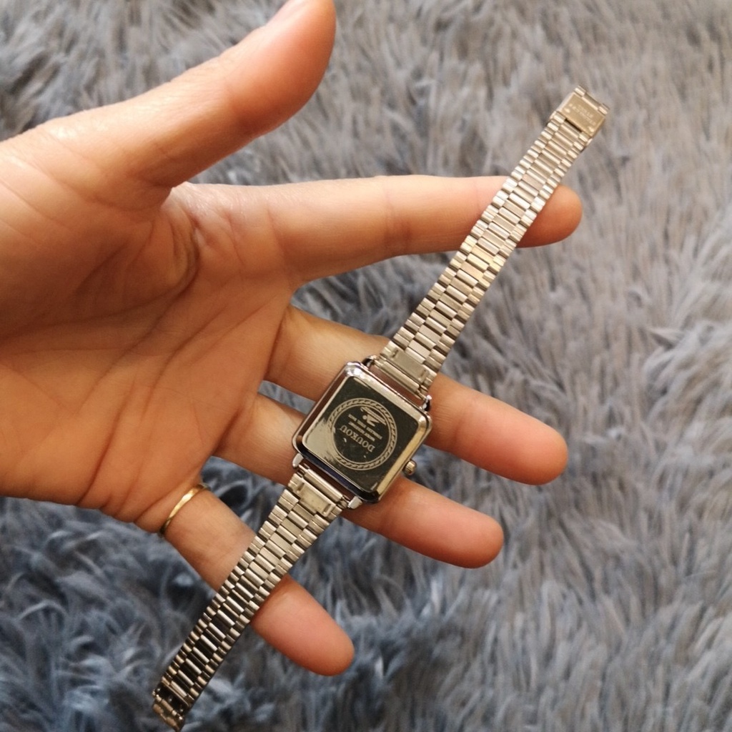 Jam Tangan Wanita Casual Jhui Analog Quartz Dengan Strap Rantai Silver