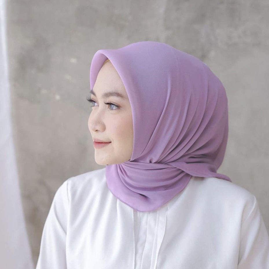 BELLA SQUARE HIJAB SEGIEMPAT 