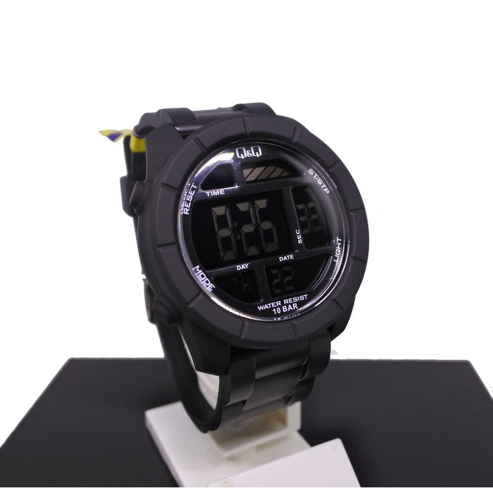 Q&Q QQ Digital Jam Tangan Pria Hitam M123J001Y Original