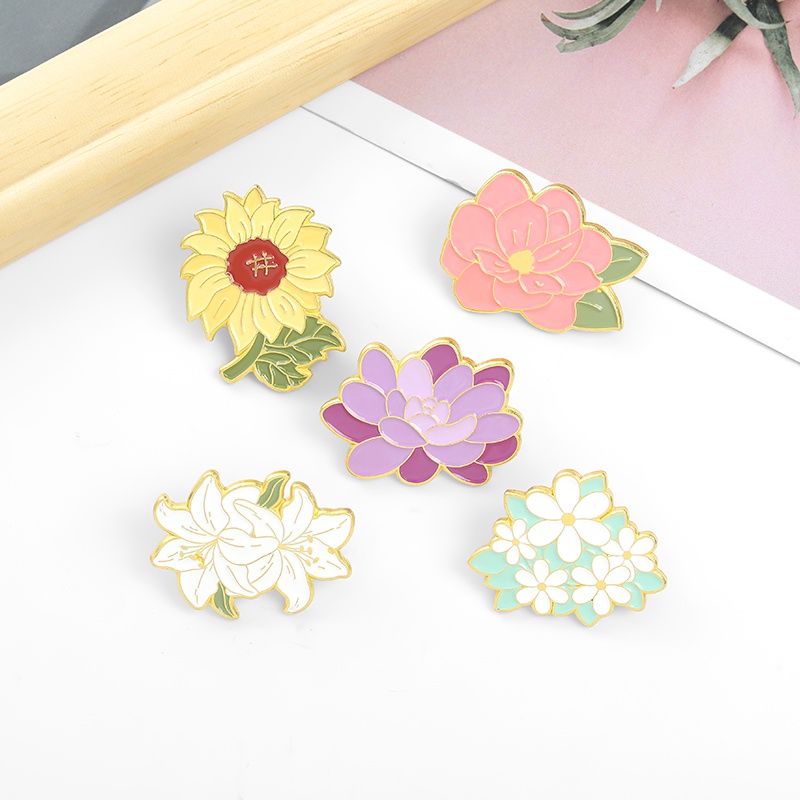 Pin / Bros Bunga Matahari / Lily / Lotus / Daisy / Peach Blossom 5 Model Untuk Aksesoris Wanita