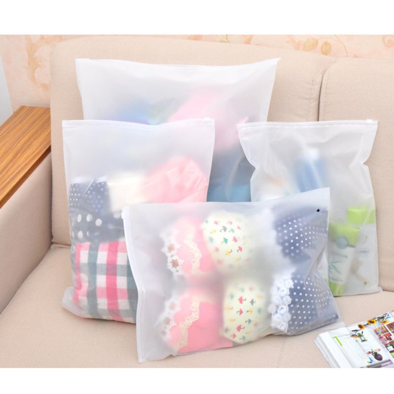 Etya Kantong Travel Serbaguna Waterproof 1 PCS - 25x35 Cm