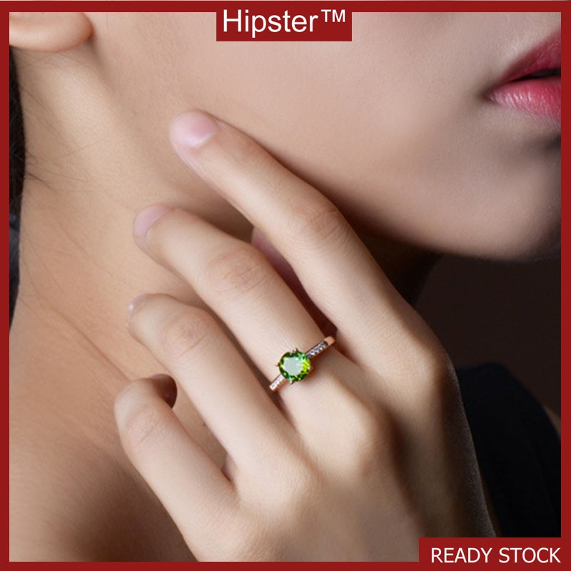 European and American Fashion Light Luxury Emerald Ring