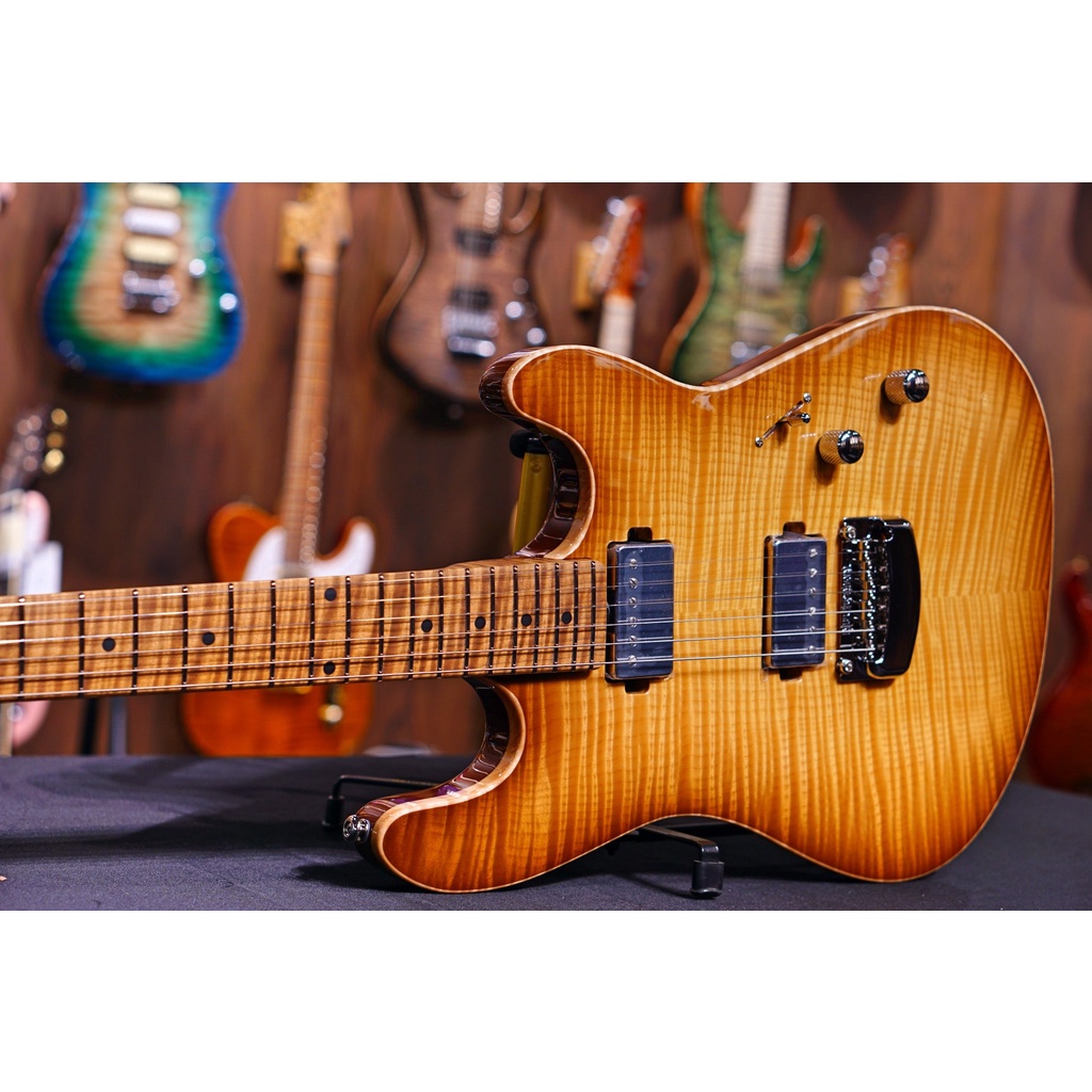 Ernie Ball Music Man Sabre - Honey Suckle G98442