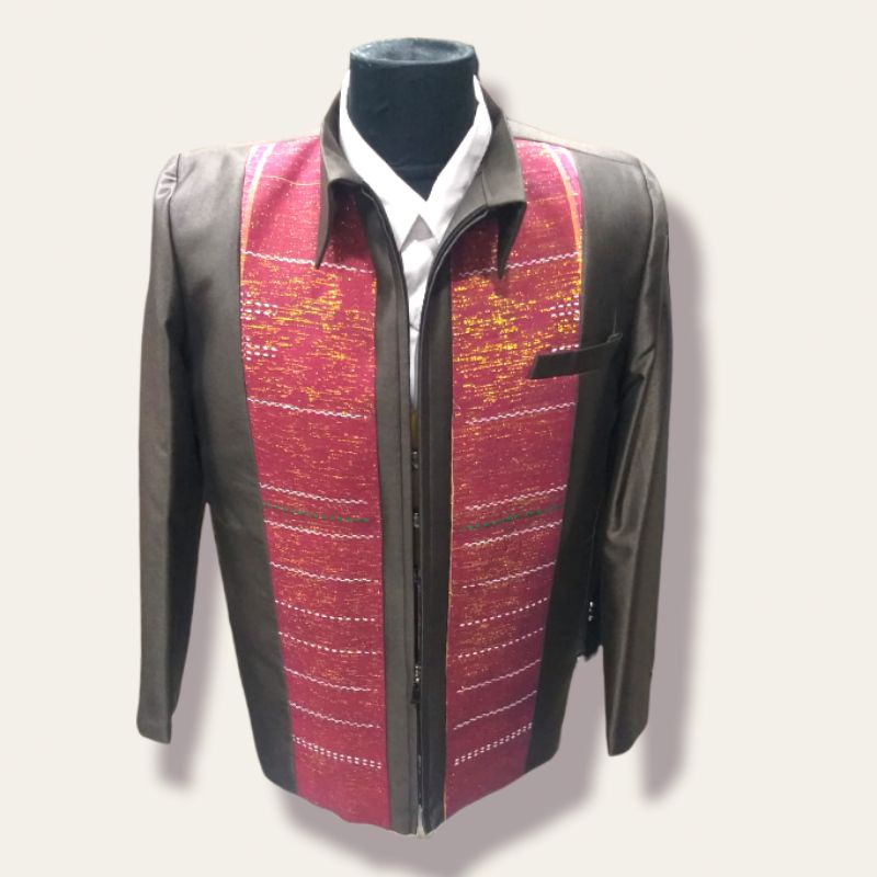 Jasket pria motif ulos perpaduan warna merah maroon