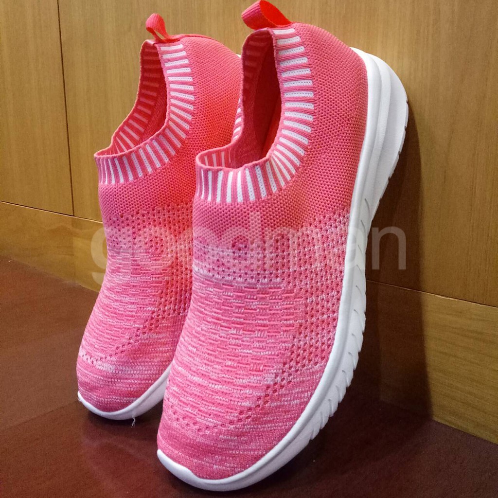 Sepatu Slip On Wanita Miranda Phoenix