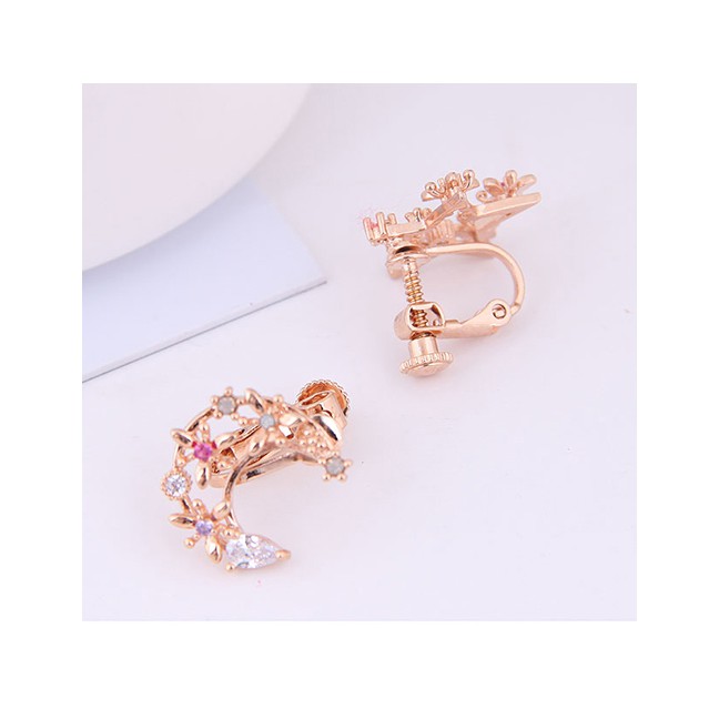 LRC Anting Jepit Fashion Copper Micro-inlaid Zircon Star And Moon Asymmetrical Earrings A58995