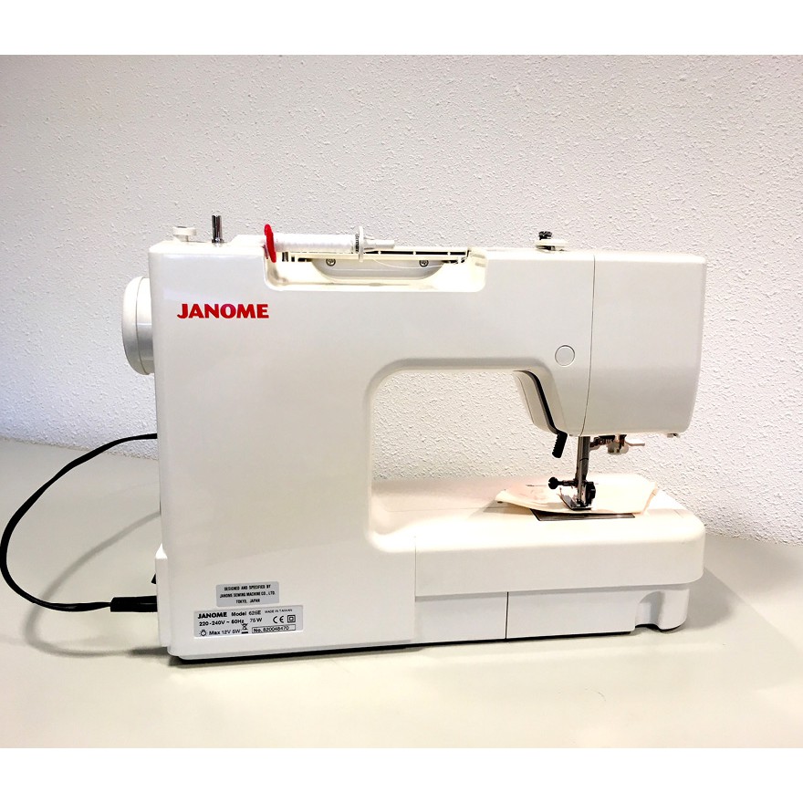 Janome Sewist 625e Mesin Jahit Electronik Portable - Putih