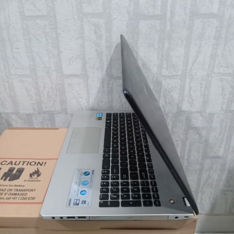 Laptop Asus N56VZ intel Core i7 Ram 4GB HDD 500GB Doble vga Nvdia Geforce GT 650M 2GB Layar 15 inc