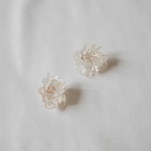 Ark.co - Peony earrings in clear &amp; small white anting bunga transparan putih elegan