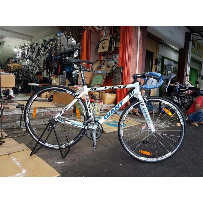 harga roadbike giant