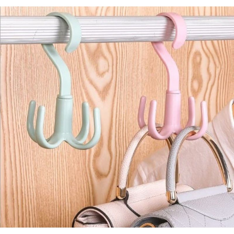 Gantungan tas lemari
