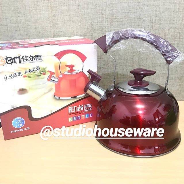 Teko Bunyi Warna Merah Stainless Ceret Siul Ketel 3/4 Liter