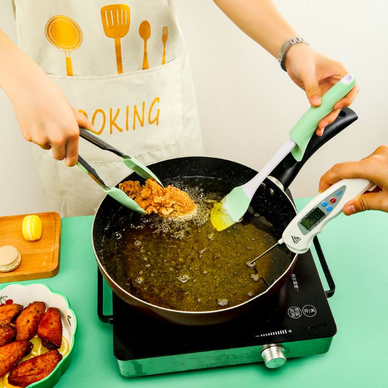 ready to ship !!! Silicone spatula barbecue brush kitchen baking tools butter spatula silicone oil brush cream spatula OWT