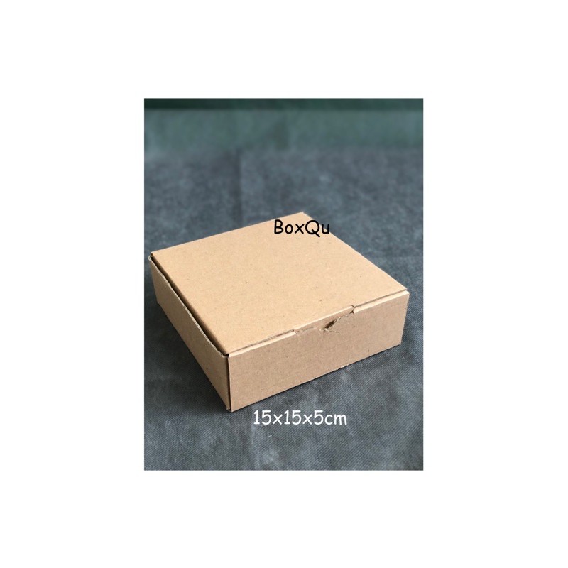 

kardus die cut uk.15x15x5cm(model box pizza)