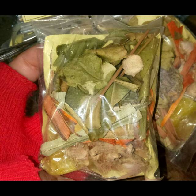 

Wedang uwuh / wedang kesehatan