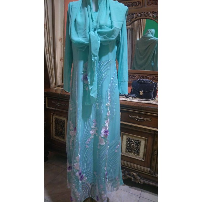 GAMIS BROKAT WANITA BIRU