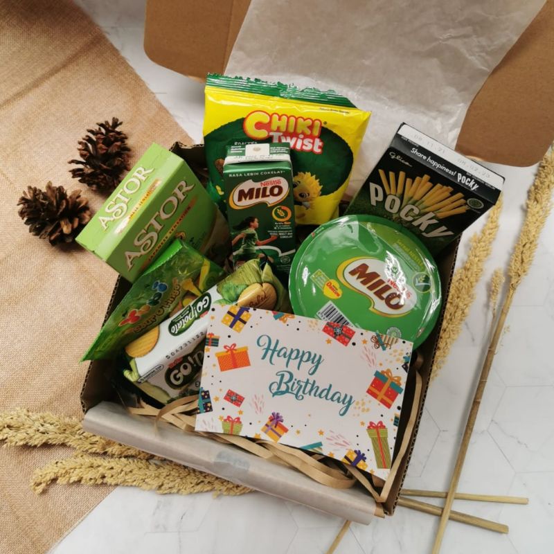hampers makanan / hampers snack / kado ulang tahun / hampers ulang tahun / kado ultah / kado wisuda 