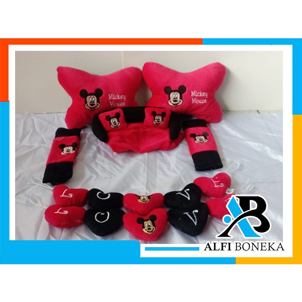 Paket Bantal Mobil Set Dan Gantungan Renceng Love kaca mobil 2 pcs - Hiasan Kaca Mobil Interior