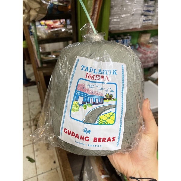 

tali rafia istimewa