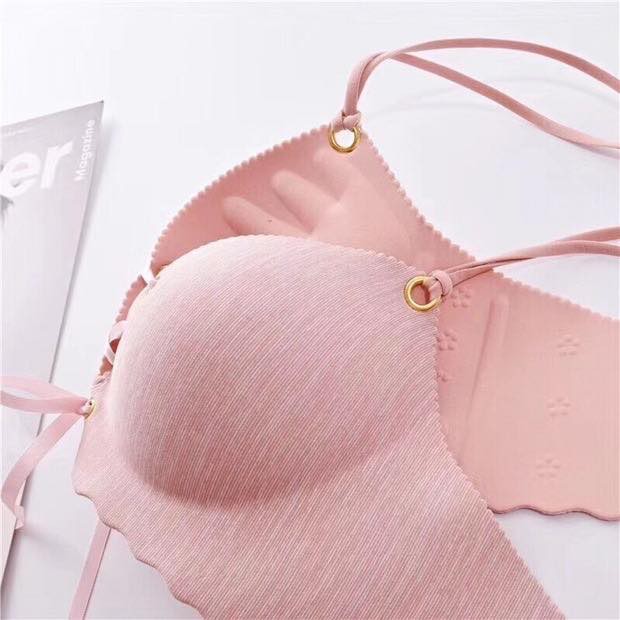 miss Hot Sale Bra Wanita Model Tanpa Kawat Dengan Bahan Halus Dan Hiasan Renda Sexy push-up