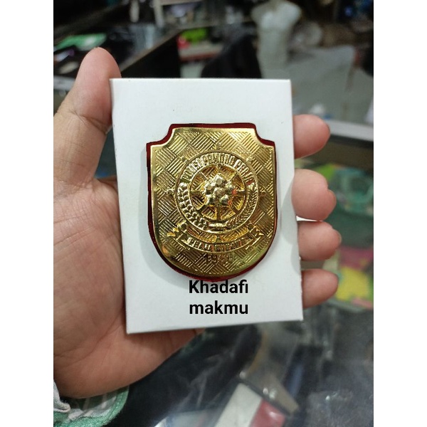 

Kwenangan pol pp Bahan kuningan sepuh dasar mika belakang paku