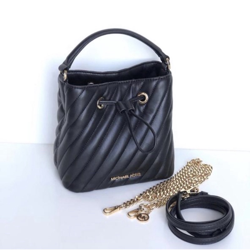 Mk Suri bucket bag small