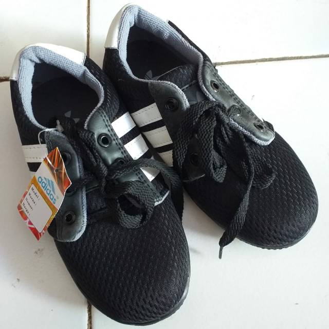 SEPATU SEKOLAH ADIDAS ANAK HITAM SEPATU ANAK SD SEPATU SEKOLAH ANAK SD