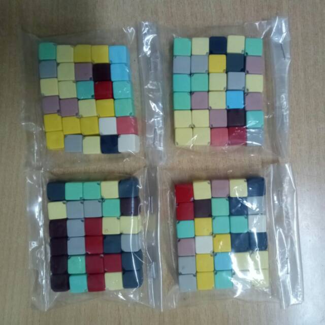 

Moza kotak ukuran 10 mm. Dijual per 30 pc.