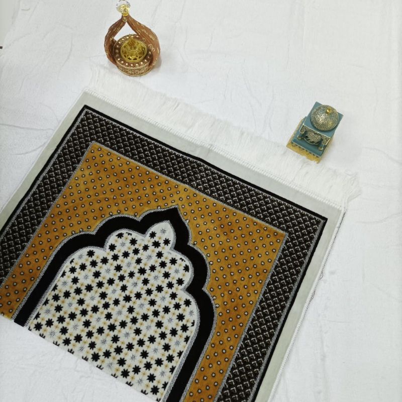 SAJADAH TURKI SAFATEX SIMLI,SAJADAH SESERAHAN HANTARAN PERNIKAHAN SOUVENIR,SAJADAH TEBAL DASAR PUTIH MOTIF WARNA TERBARU